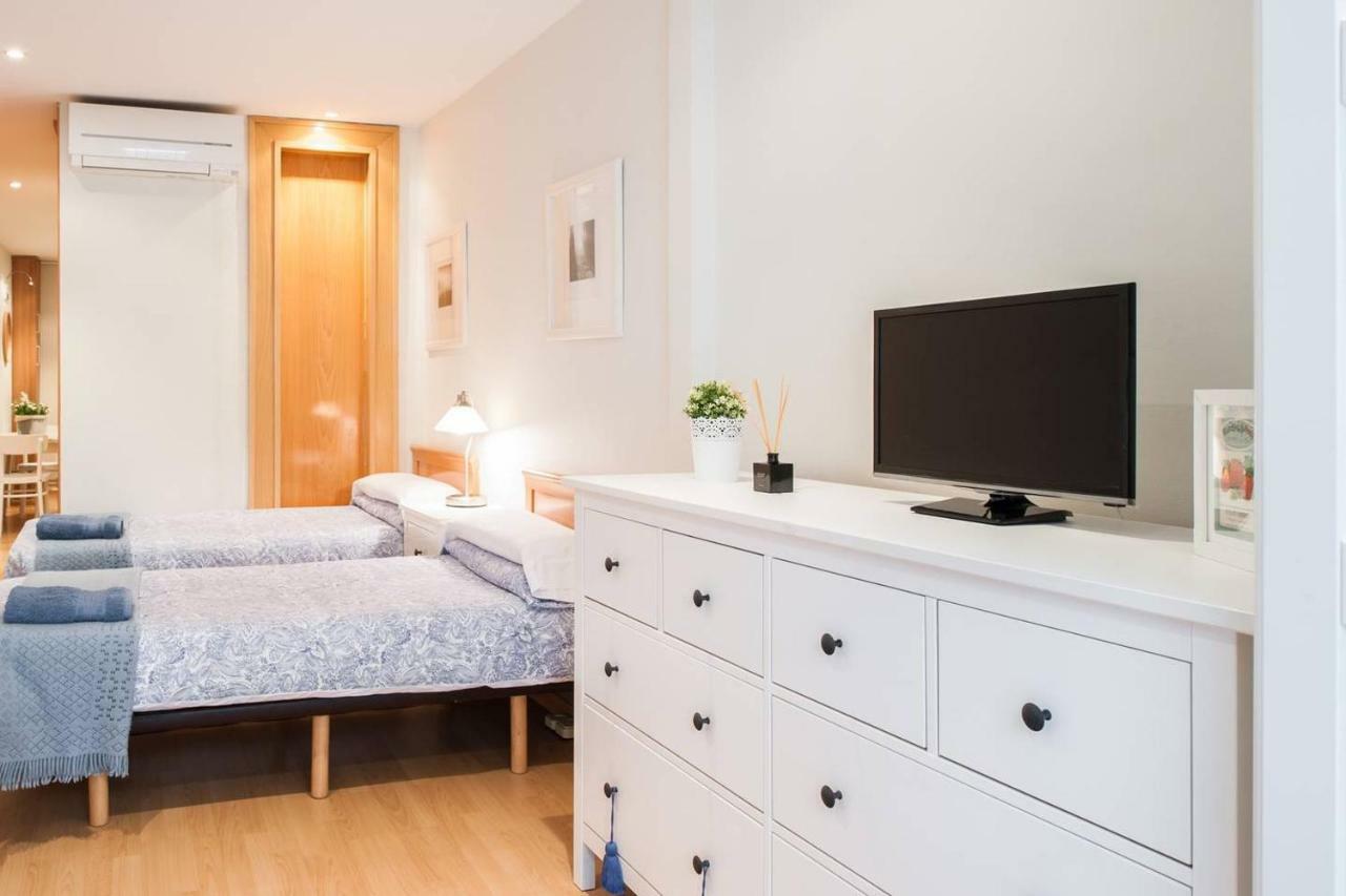 Nice Apartment Near Barcelona Center Eksteriør billede