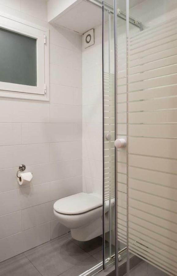 Nice Apartment Near Barcelona Center Eksteriør billede